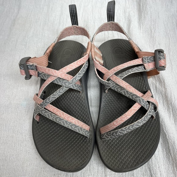 Chaco Other - Chaco pink & gray strappy arch support kids 1 sandals Outdoor Beach Swim Hiking